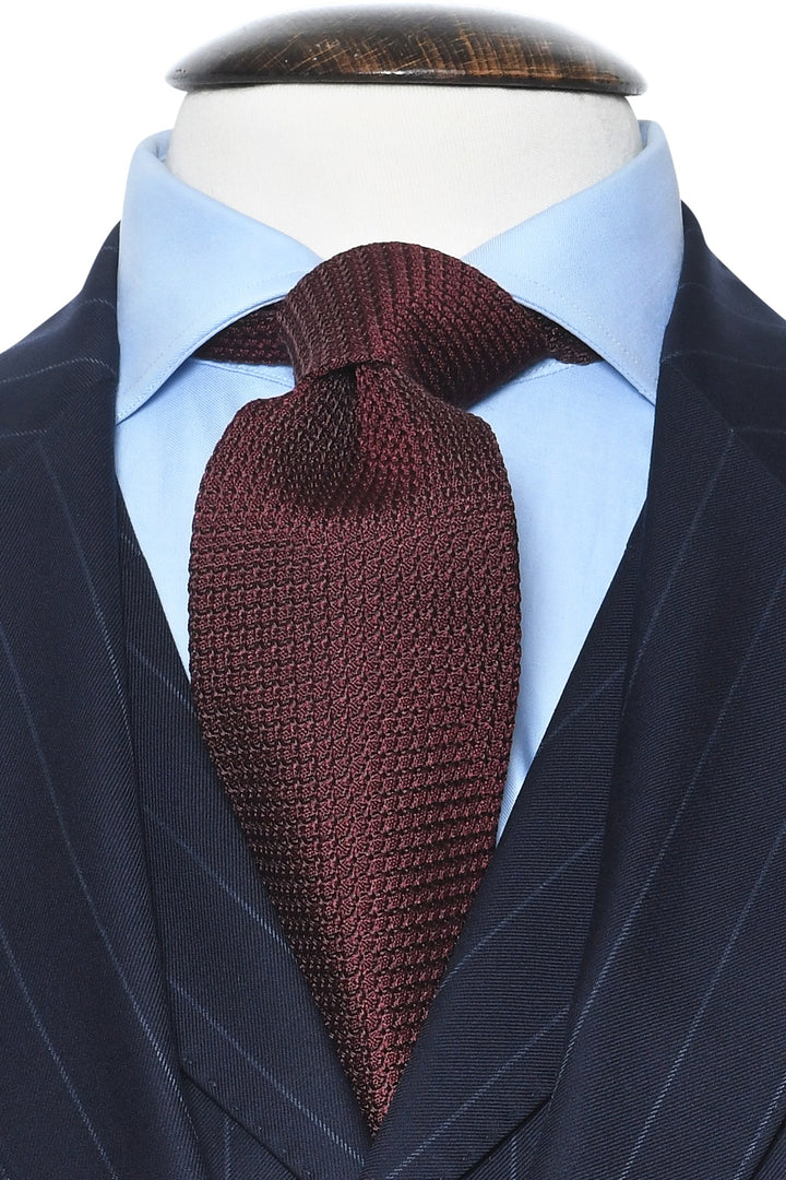The Tie – Burgundy large-weave grenadine – WICKET