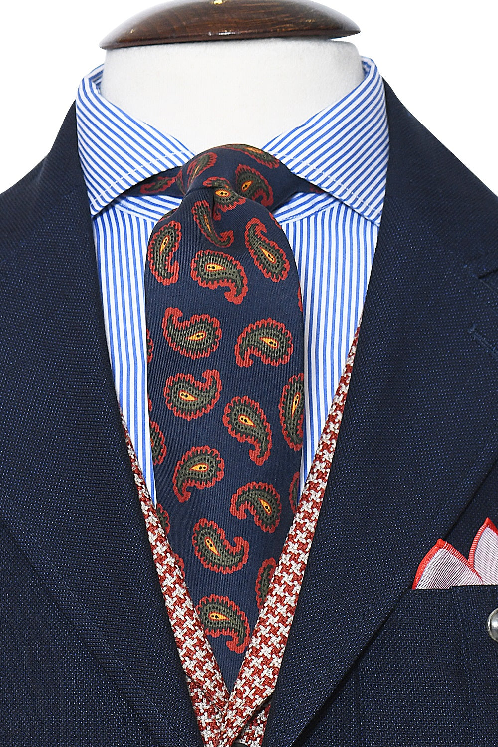 The Tie – Navy silk with paisley pattern – WICKET