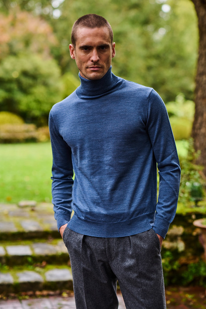 The Roll-Neck – Sky blue extra-fine merino – WICKET