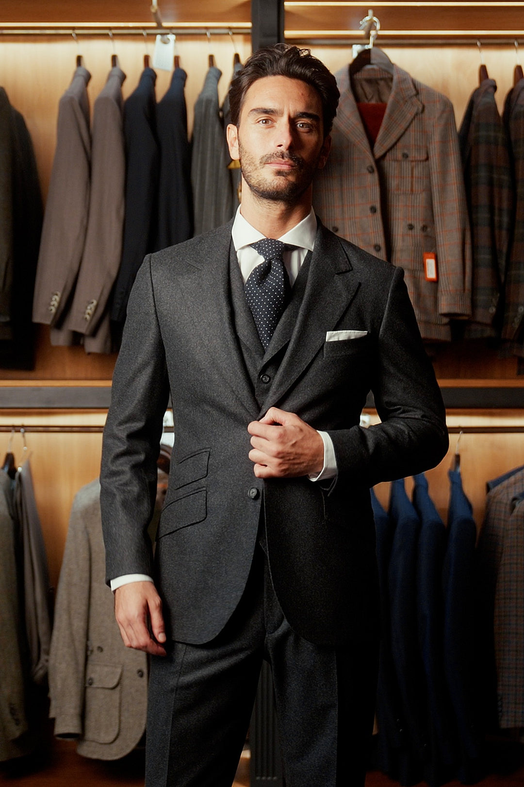 Le Kensington, deep grey flannel – worn in the shop