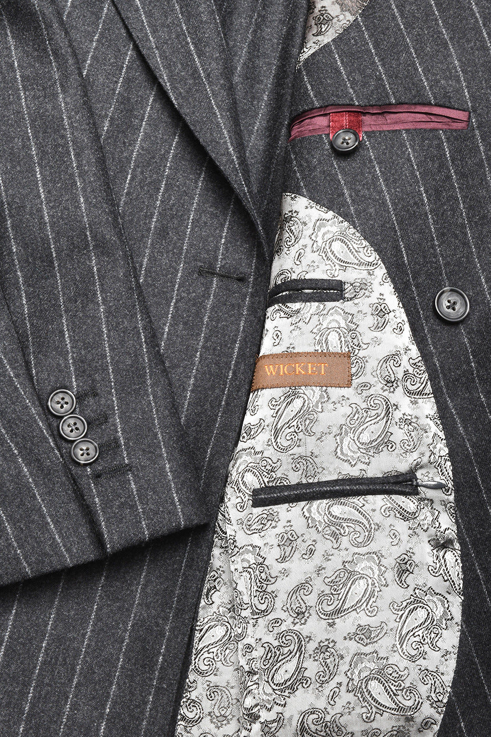 Le Naples – Charcoal flannel with tennis stripes – WICKET