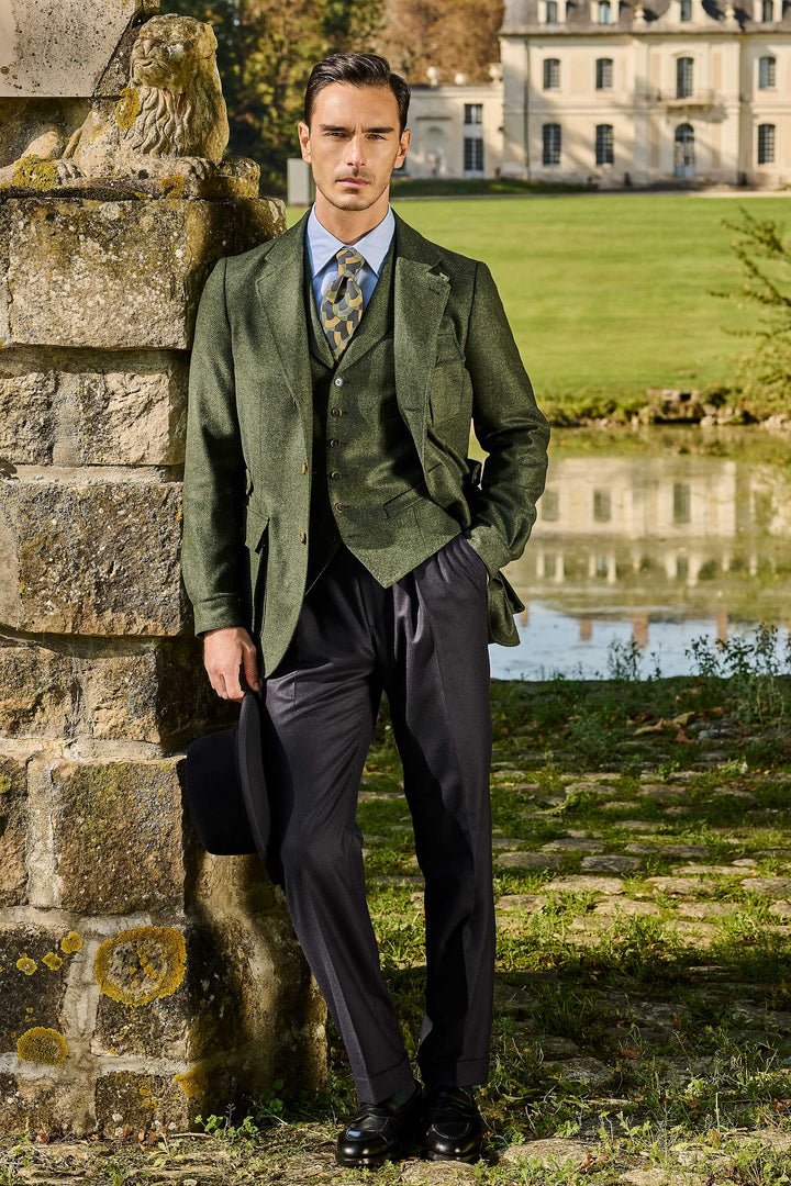 The Classic – Navy flannel – WICKET