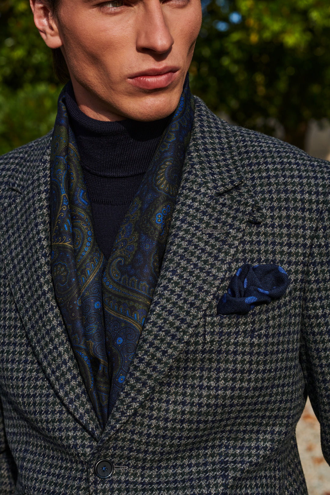 The Roll-Neck – Navy extra-fine merino – WICKET