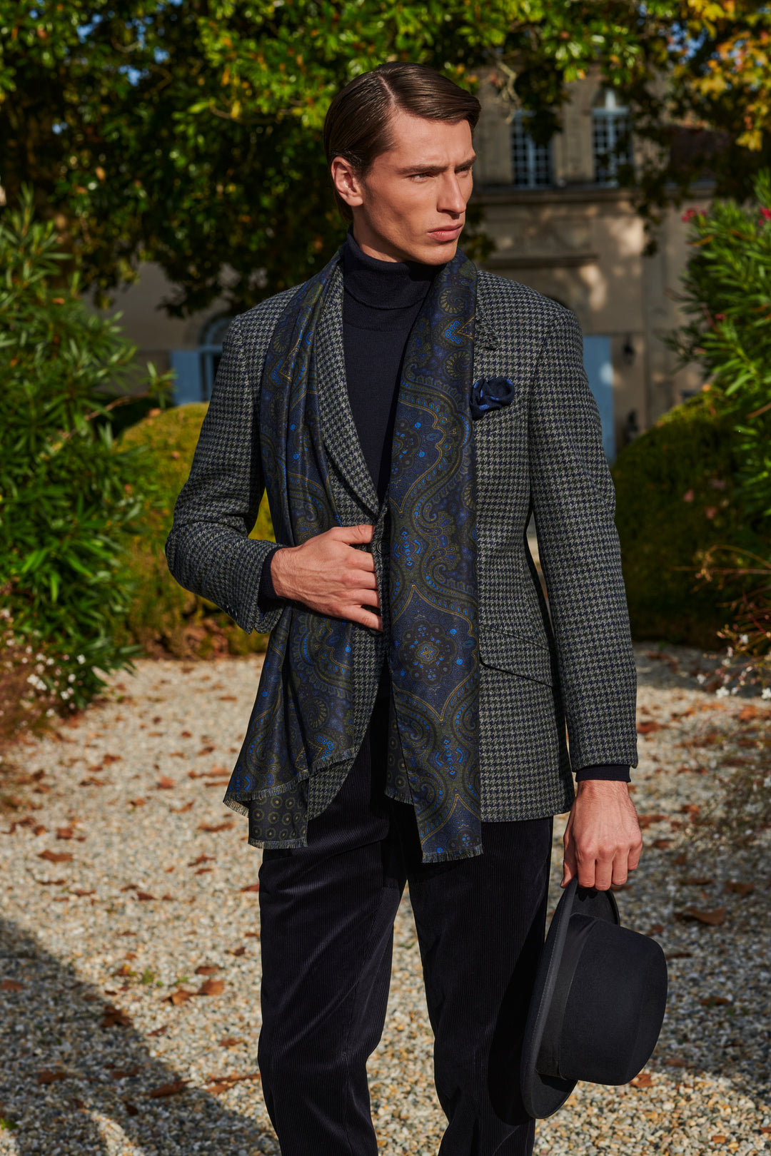 The Roll-Neck – Navy extra-fine merino – WICKET