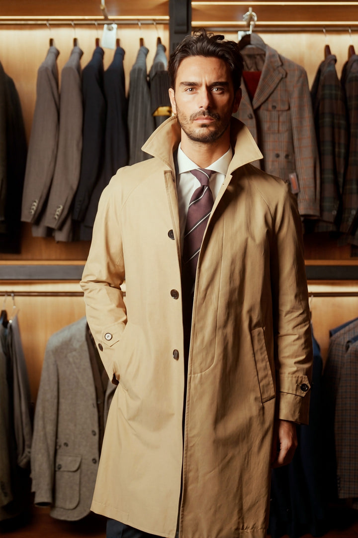 Le Somerset, beige raincoat – worn in the shop