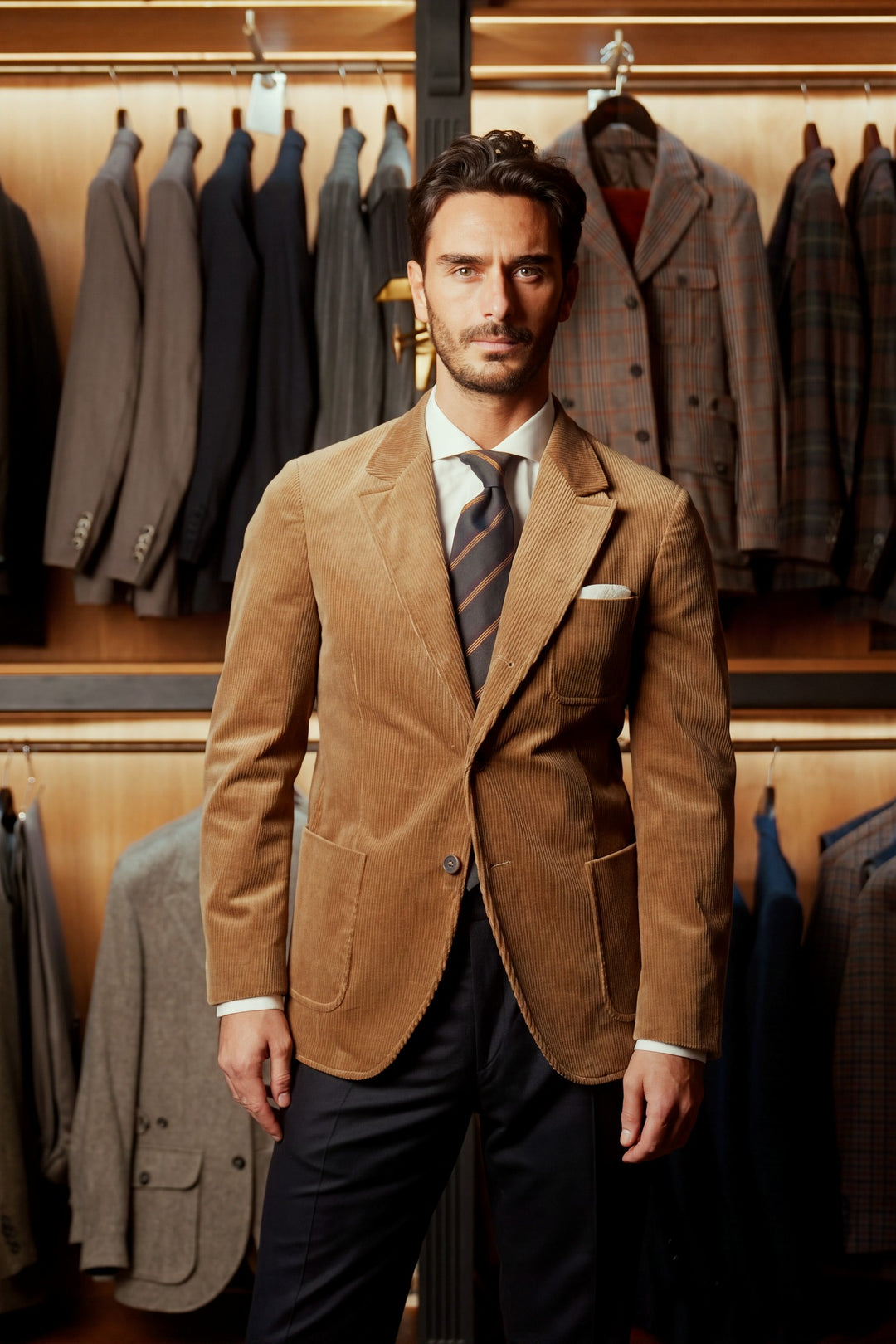 La Milan, beige corduroy – worn in the shop