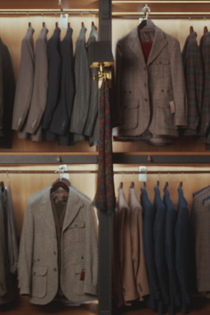 Le Turin, laine tramée gris lumineux – vidéo portée en boutique