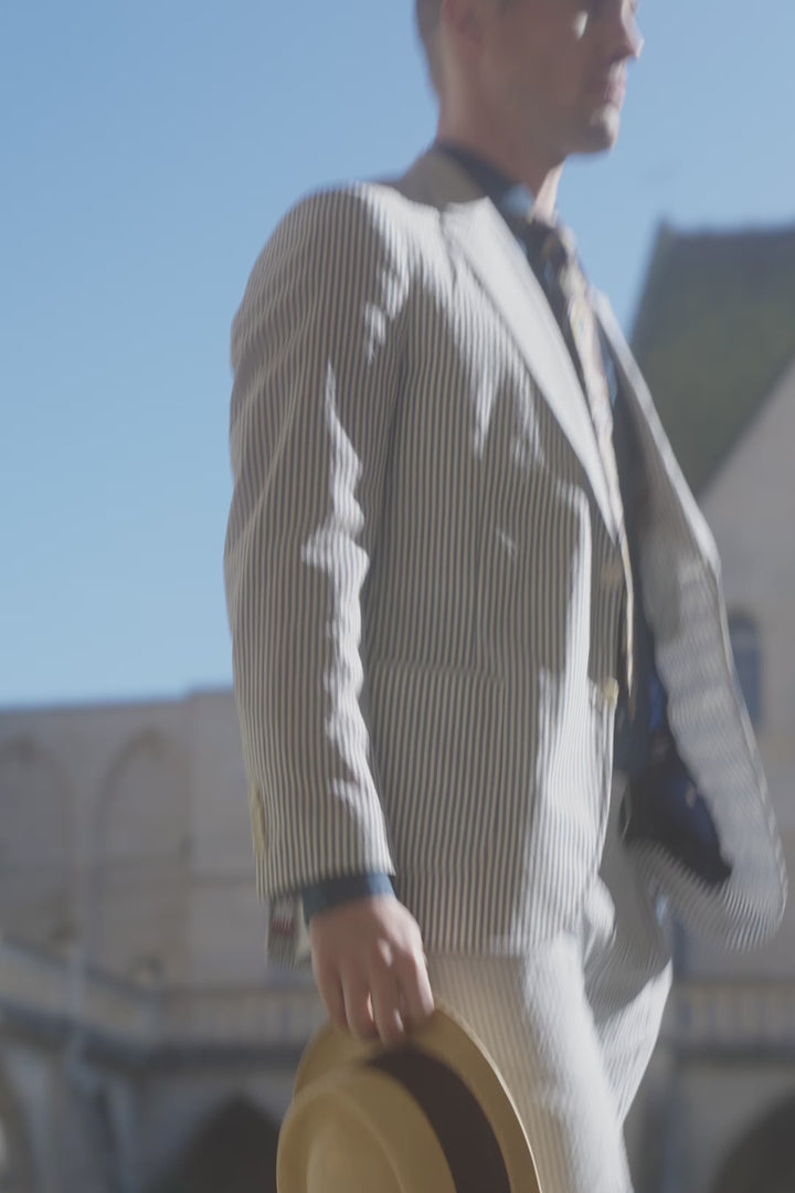 The Classic – Blue and white striped seersucker