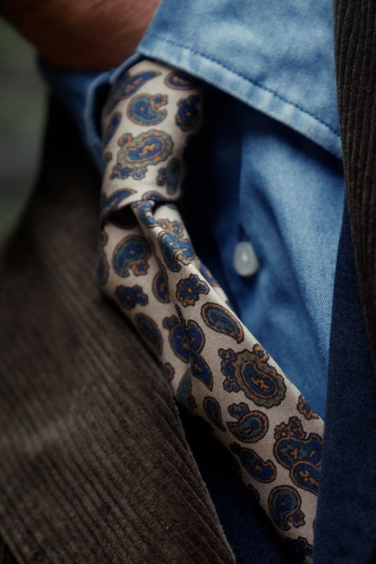 Paisley tie