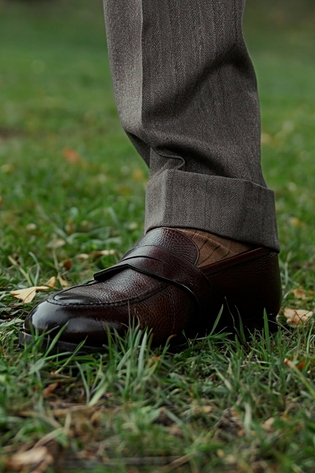 Charles loafer in dark brown grained calf