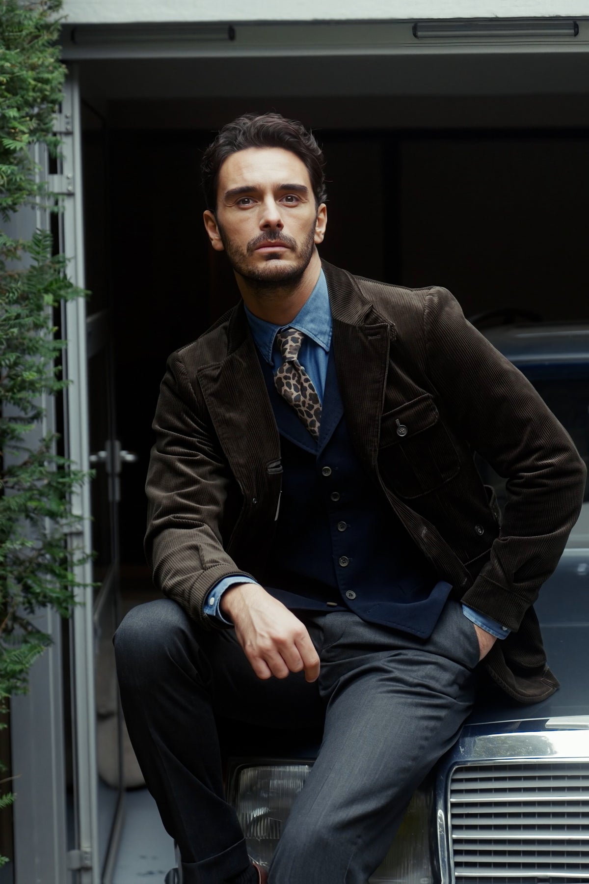 Safari jacket in deep green wide-wale corduroy
