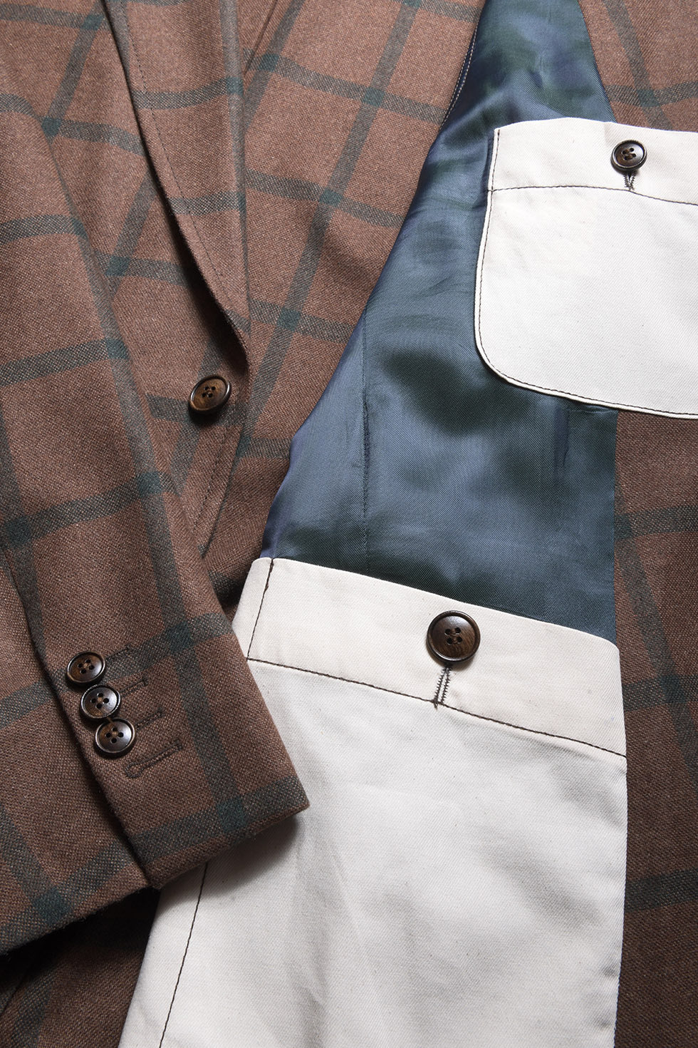 La Downton – Caramel brown with British racing green overcheck – WICKET