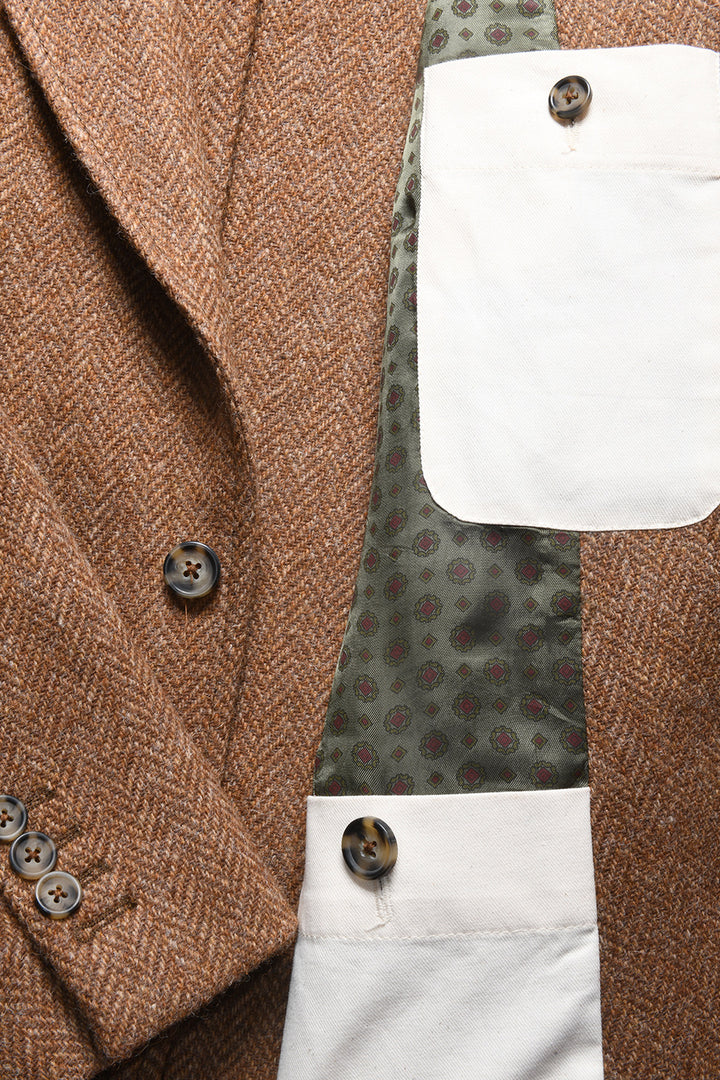 La Downton – Beige and ochre herringbone pattern – WICKET