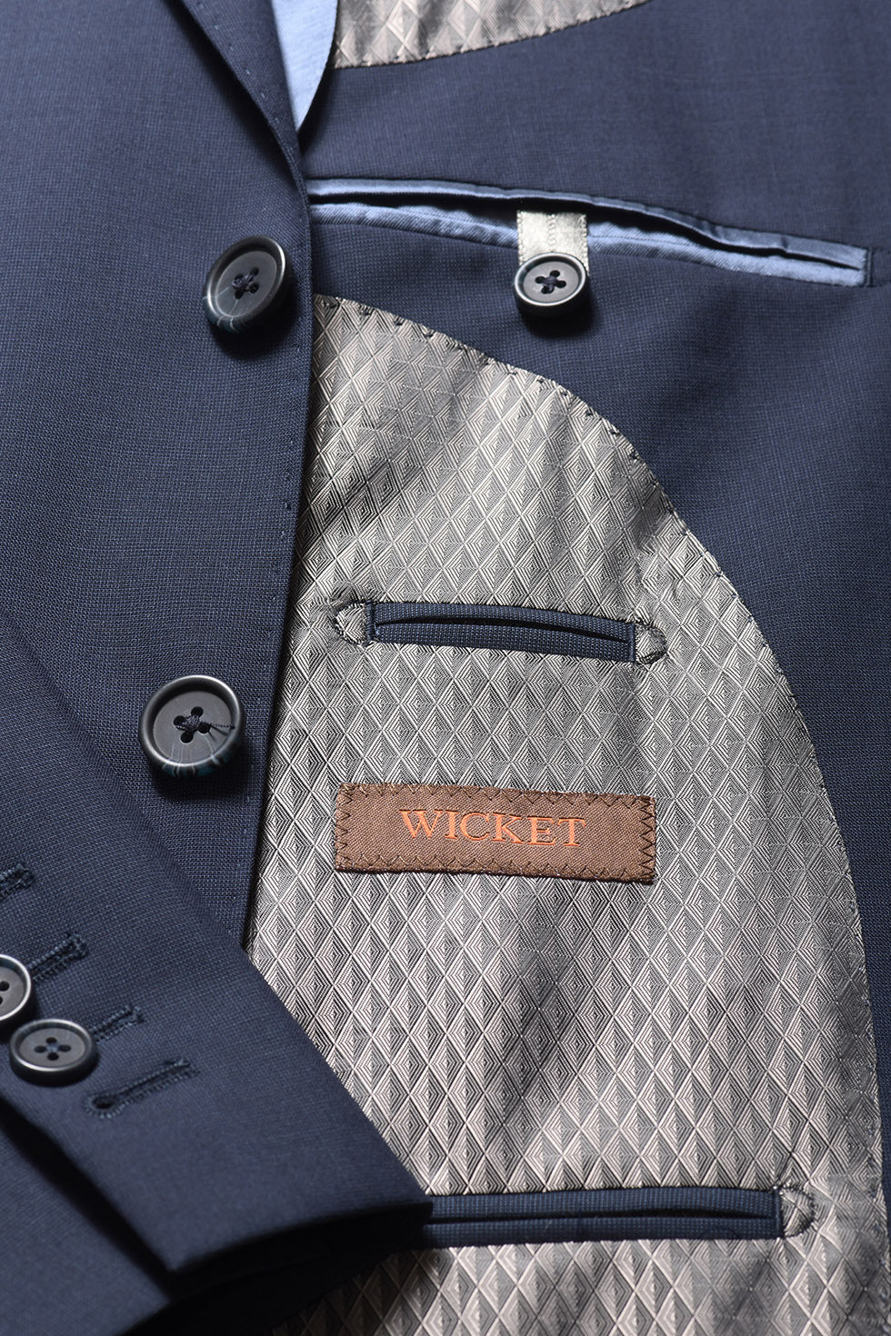 Le Hampstead – Known as ‘pinhead’, plain navy, Super 120 wool – WICKET